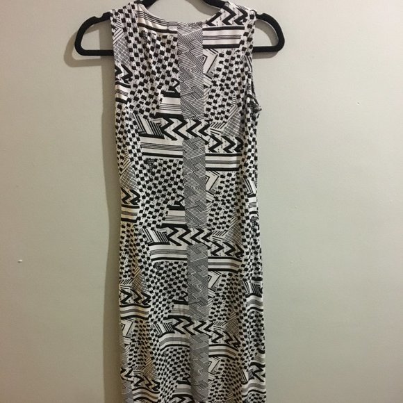 Black & White Graphics Dress - Item#22 - Picture 4 of 5
